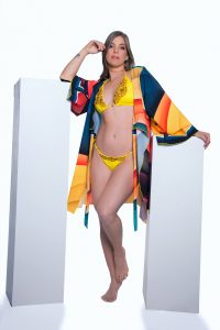 Lee más sobre el artículo El reflejo de una diosa: La esencia de cada mujer en Flower Swimwear